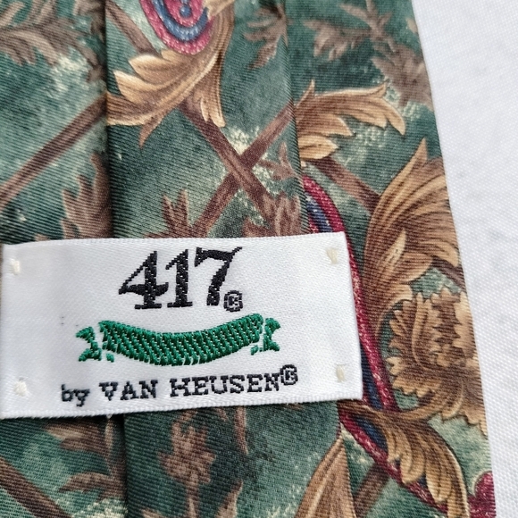 417 Van Heusen Silk Necktie Tie Vintage Filigree Green Gold Made in Mexico - Picture 5 of 7